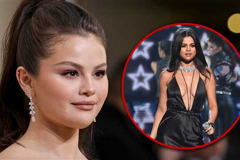 Selena Gomez Says She Was Depressed During Her 'It Girl' Bieber Era