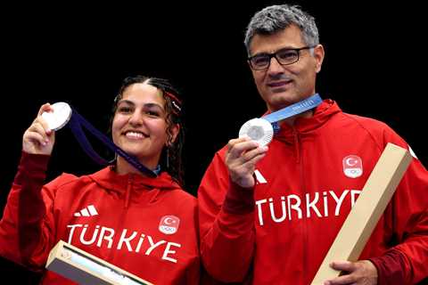 Turkish Shooter Yusuf Dikec Becomes Internet Sensation at Paris Olympics – Hollywood Life