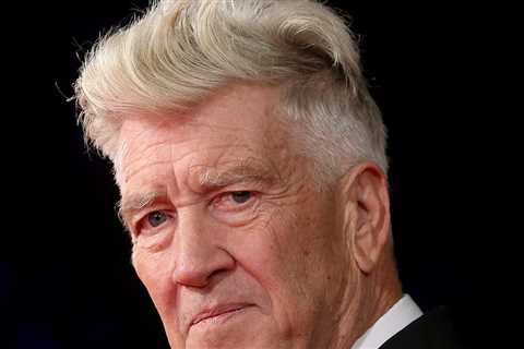 David Lynch Vows To Never Retire, Despite Emphysema Diagnosis