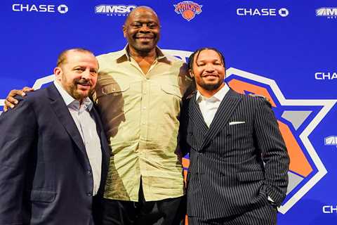 Knicks go all-out in star-studded event to salute captain Jalen Brunson