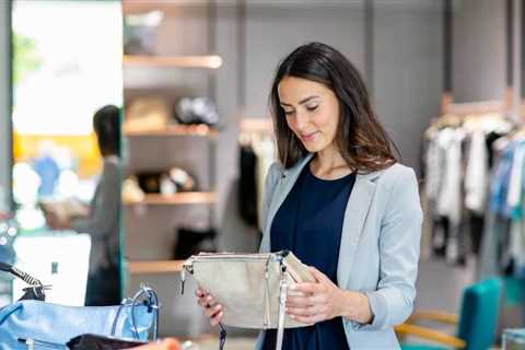 Two Looks for Just $8? This No Boundaries Bag Can Instantly Transform Into a Crossbody