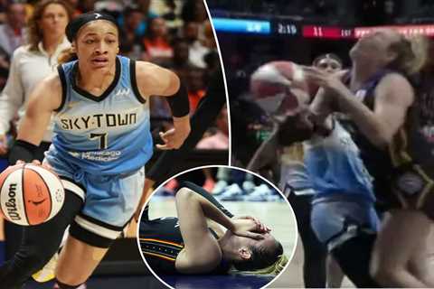 Chennedy Carter clobbers ex-Sky teammate Marina Mabrey in flagrant foul