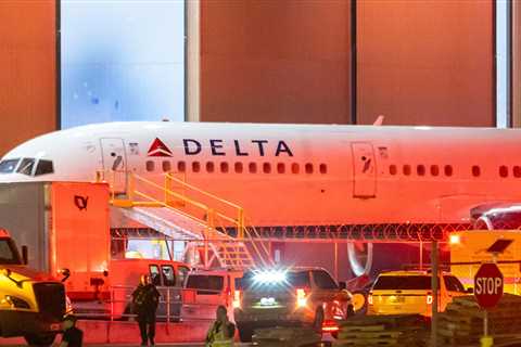 Dead Delta Worker Unrecognizable After Tire Explosion in Atlanta, Son Says