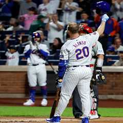 Umpire’s nudging led to Pete Alonso helmet tip with Mets future uncertain