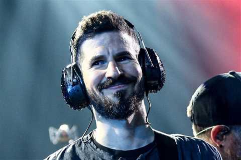 Linkin Park’s Brad Delson to Sit Out Upcoming Reunion Tour