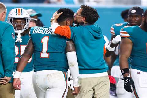 Dolphins ‘crushed’ after Tua Tagovailoa suffers scary concussion