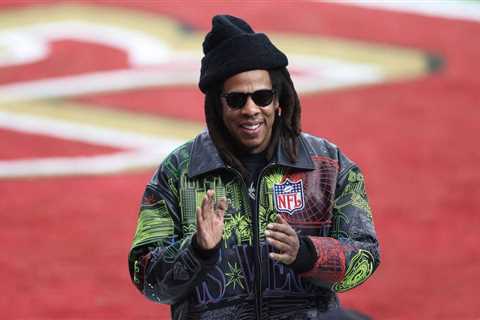 Super Bowl Halftime Producer Says Jay-Z Has Final Say on Headliner: ‘It’s a Decision That Jay Makes’