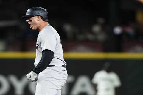 Yankees clinch playoff berth with thrilling 10-inning win over Mariners