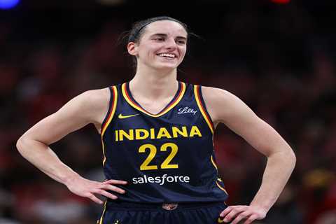 Caitlin Clark’s autographed WNBA Draft card sells for whopping record-breaking amount