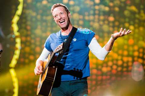 Coldplay’s Chris Martin Talks Michael J. Fox, Reprises Karaoke Alter-Ego on ‘Fallon’