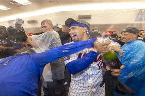 Mets belt out ‘OMG’ in bonkers champagne celebration after thrilling NLDS win