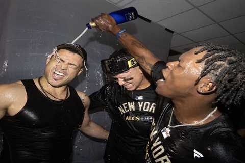 Yankees shower ALDS villain Jazz Chisholm with boos and bubbly