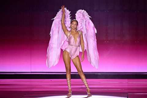 Did You Catch Gigi Hadid’s Taylor Swift Reference at the 2024 Victoria’s Secret Fashion Show?