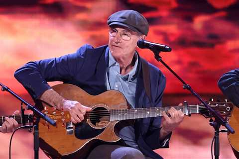 James Taylor to Join Vice Presidential Candidate Tim Walz at North Carolina Rally