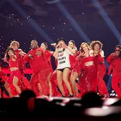 In Canada: Toronto Goes All Out for Taylor, Plus Quebec Targets Touts