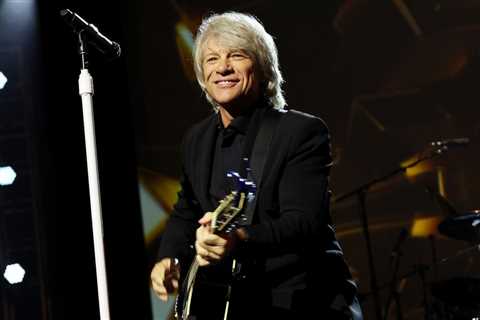 Jon Bon Jovi Discusses Helping Distressed Woman Off a Bridge