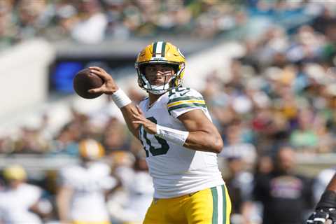 Lions vs. Packers prediction: NFL Week 9 odds, picks, bets