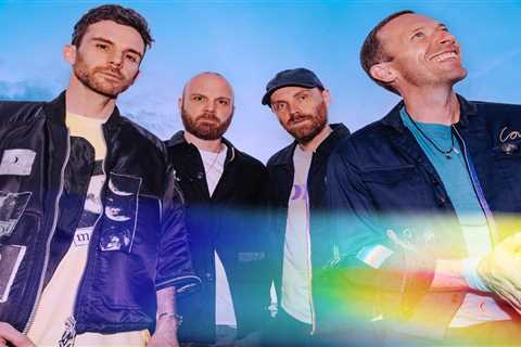 Coldplay’s ‘Moon Music’ Rockets to ARIA No. 1 Following Sold-Out Australian Tour