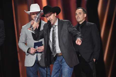 Cody Johnson’s Producer Trent Willmon Explains His ‘Kicking Shaboozey’ Comment at CMA Awards