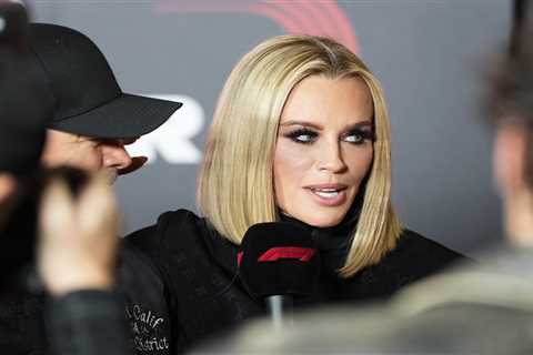 Jenny McCarthy was brutally snubbed by TV reporter at F1 Las Vegas event — without even appearing..