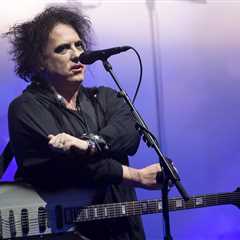 Spinal Tap Moment: Robert Smith’s First Cure Show