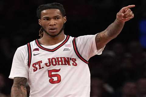 Deivon Smith sits for disciplinary reason as St. John’s teammates decide punishment