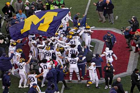 College football brawls break out during Rivalry Week over flag-planting celebration: ‘Causing too..