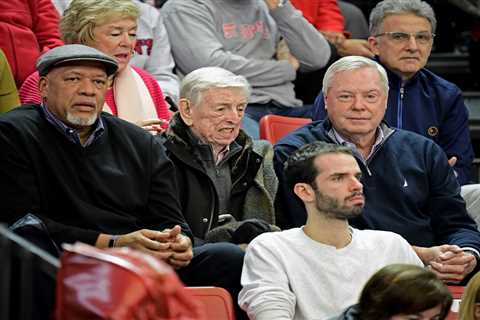 Lou Carnesecca remembered by St. John’s successor: ‘Always had time for everybody’