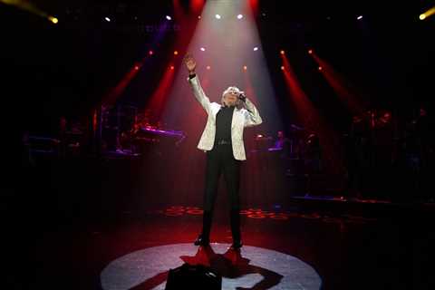 Barry Manilow Books Lifetime Las Vegas Residency at Westgate Resort & Casino