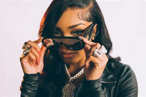 GloRilla Celebrates Her No. 1 Spot on Billboard’s Hottest Female Rappers of 2024, Shouts Out Her..