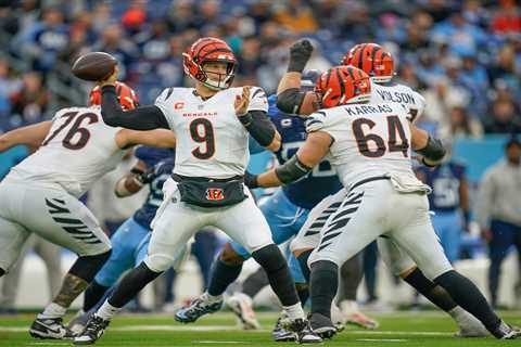 Joe Burrow gifts Bengals offensive linemen authentic katanas for holidays: ‘Form of respect’