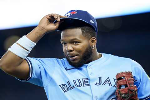 Vladimir Guerrero Jr. agrees to monster $500 million Blue Jays contract extension