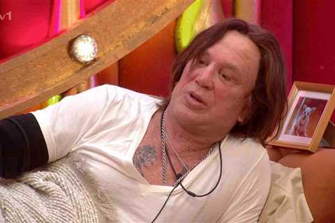 Mickey Rourke under fire for homophobic comments towards Jojo Siwa