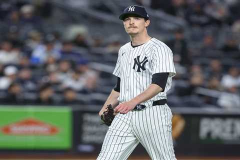 Yankees vs. Rays odds, prediction: MLB picks, best bets Sunday