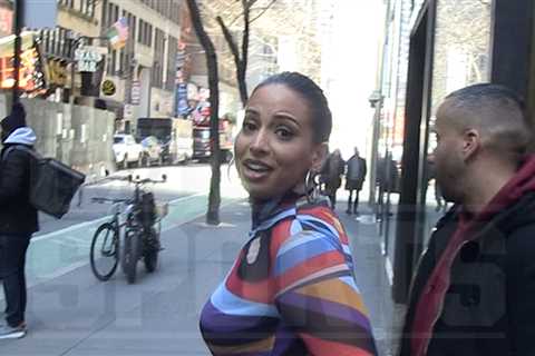 Colin Kaepernick Still Training For NFL Return, Says GF Nessa Diab
