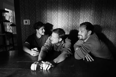 Mumford & Sons Top Alternative Airplay Chart With ‘Rushmere’