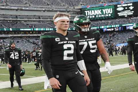 Ryan Fitzpatrick urges Zach Wilson to rethink Dolphins jersey decision if he wants to ‘be taken..