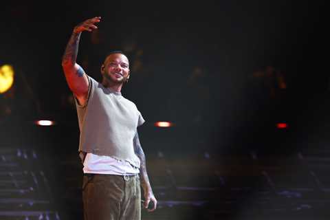 Kane Brown’s ‘Backseat Driver’ Cruises Into Country Airplay Chart’s Top 10