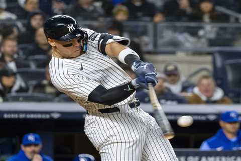 Aaron Judge has wrenched Shohei Ohtani’s baseball crown away — for now