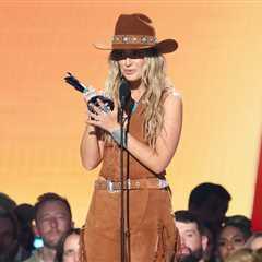 Lainey Wilson Talks About ‘Imposter Syndrome’ After Winning Entertainer of the Year at 2025..
