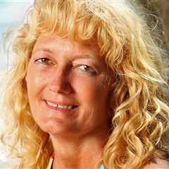 'Survivor: Nicaragua' Contestant Jane Bright Dead at 71