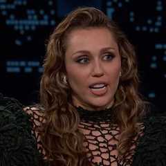 Miley Cyrus Says Her Kneecap Started to 'Disintegrate' Due to Infection