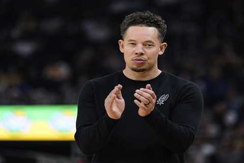 Meet Mitch Johnson, the man taking the Spurs’ coach reins after Gregg Popovich