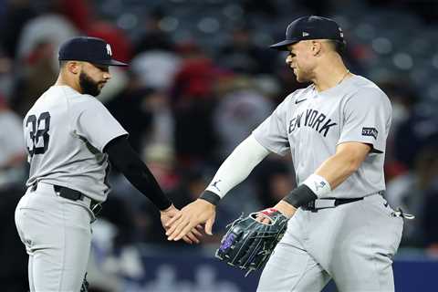 Yankees’ Devin Williams holds on for save but just barely