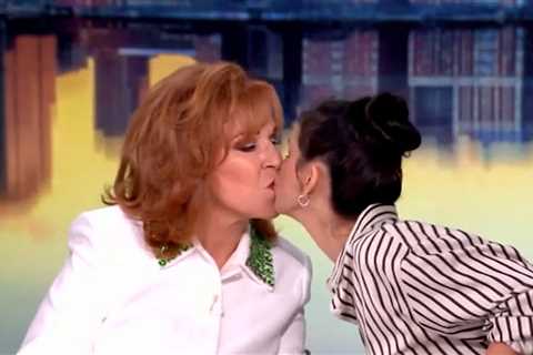 Sarah Silverman Enjoys Impromptu Kiss With Joy Behar on 'The View'