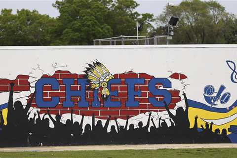 Massapequa sports teams thriving even as contentious legal battle over mascot rages on