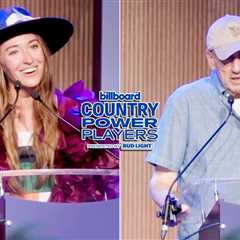 Lauren Daigle Presents Jim Asker With the Farewell False Cover Award | Country Power Players 2025