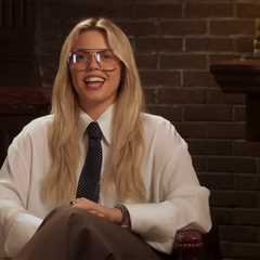 Reneé Rapp Tells Ziwe She Wouldn’t Star In a Live-Action ‘Frozen’ As Elsa Is ‘Kind of Annoying’