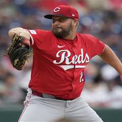 Wade Miley responds to allegation that he supplied drugs to Tyler Skaggs