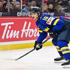 Islanders pick Victor Eklund, Kashawn Aitcheson as they beef up roster in NHL draft first round